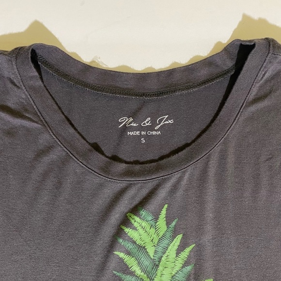 Mic and Jax Pineapple Embroidered Shirt, S - Picture 4 of 4